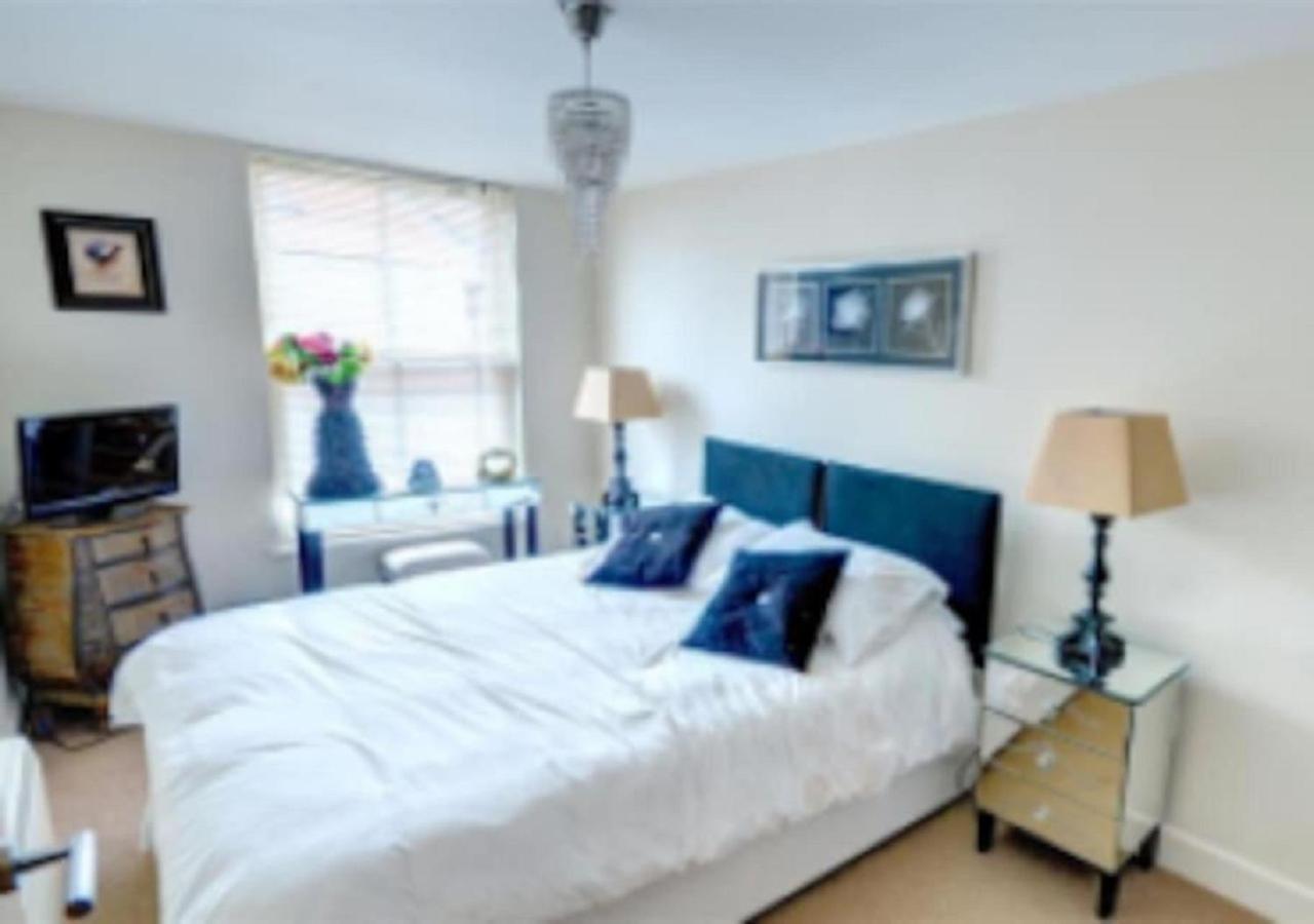 Kittiwake-Top Floor Sea View Apartment Two Bedrooms Scarborough Eksteriør billede